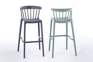 Der Chile Barhocker ist in verschiedenen Farben erhältlich